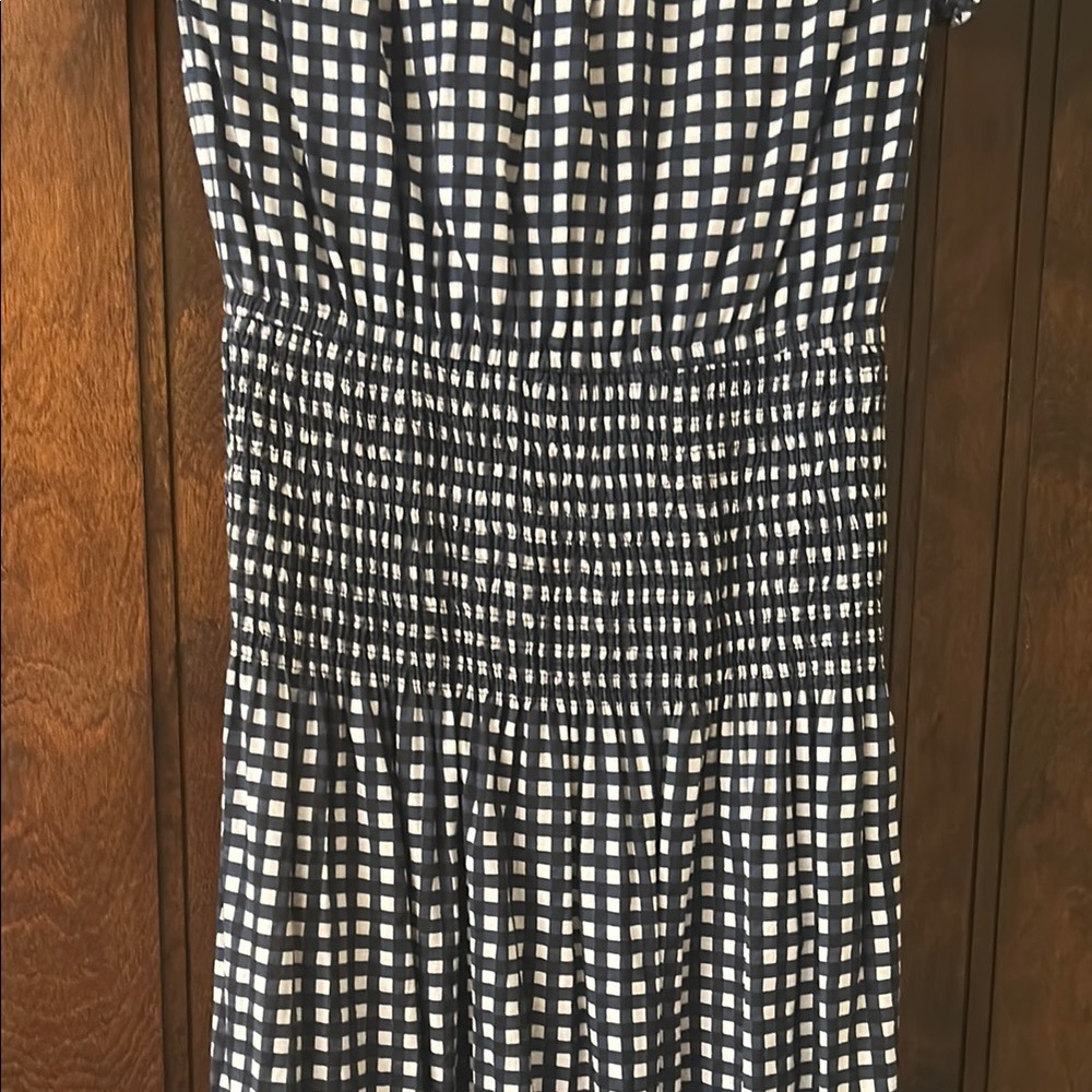 Elegant Navy and White Gingham Dress - Picture 3 of 6